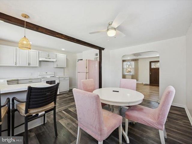 361 CEDAR AVE, Holmes, PA 19043