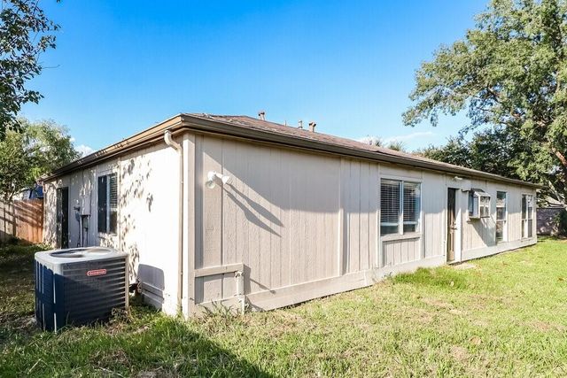 7406 San Simeon Drive, Houston, TX 77083