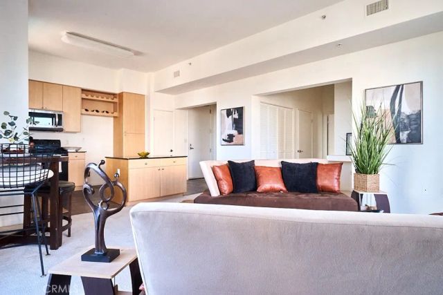 488 E Ocean 614, Long Beach, CA 90802