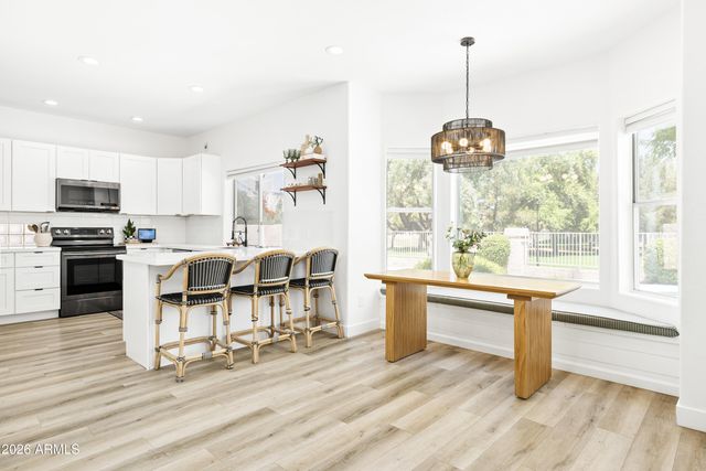 581 N CHOLLA Street, Chandler, AZ 85224