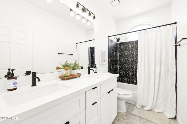 581 N CHOLLA Street, Chandler, AZ 85224