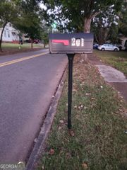 201 4th Avenue SE, Thomaston, GA 30286