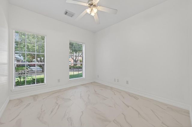 2431 Parkwood Lane, Sugar Land, TX 77479