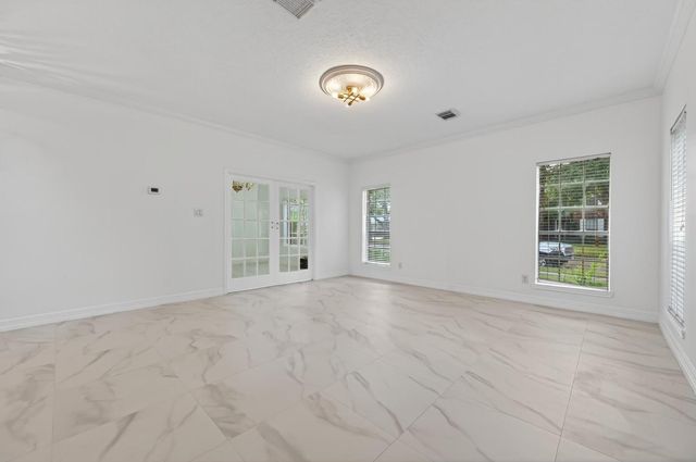 2431 Parkwood Lane, Sugar Land, TX 77479
