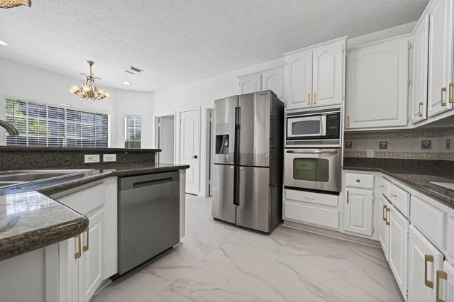 2431 Parkwood Lane, Sugar Land, TX 77479