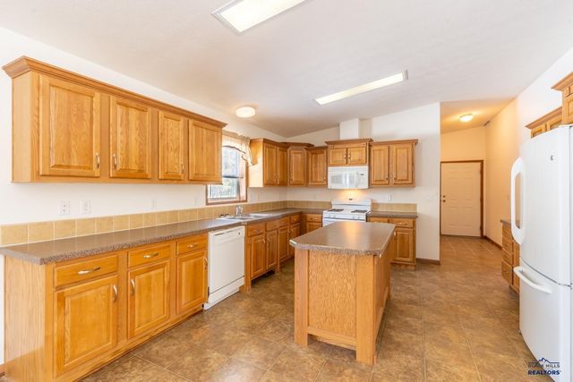 201 QUARRY RD, Four Corners, WY 82715