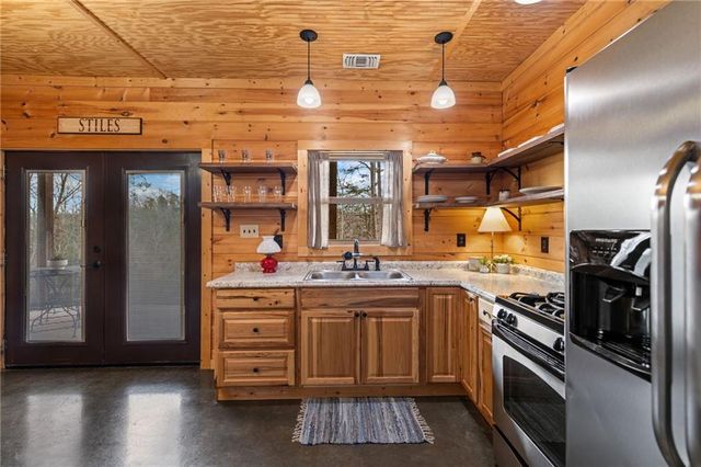 259 Red Bush School Road, Blue Ridge, GA 30513