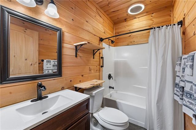 259 Red Bush School Road, Blue Ridge, GA 30513