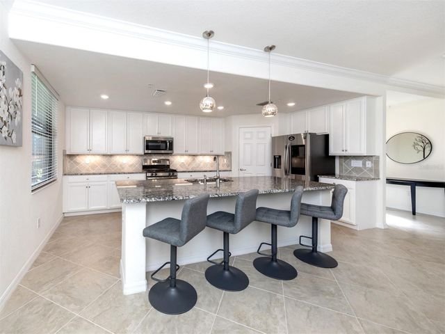 17637 GAWTHROP DRIVE 104, Bradenton, FL 34211