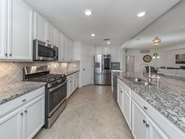 17637 GAWTHROP DRIVE 104, Bradenton, FL 34211