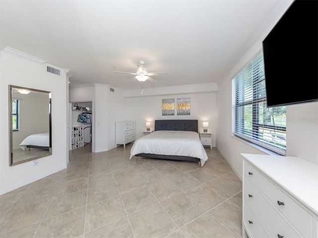 17637 GAWTHROP DRIVE 104, Bradenton, FL 34211