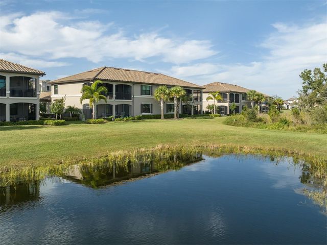 17637 GAWTHROP DRIVE 104, Bradenton, FL 34211