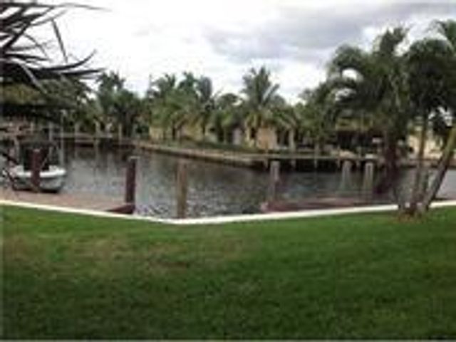 301 E Mcnab Road E 106, Pompano Beach, FL 33060