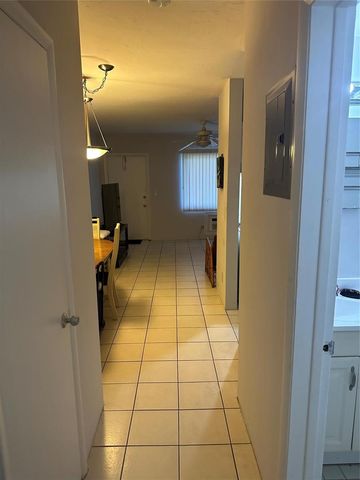 301 E Mcnab Road E 106, Pompano Beach, FL 33060