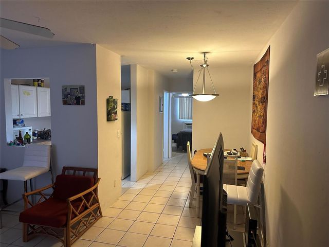 301 E Mcnab Road E 106, Pompano Beach, FL 33060