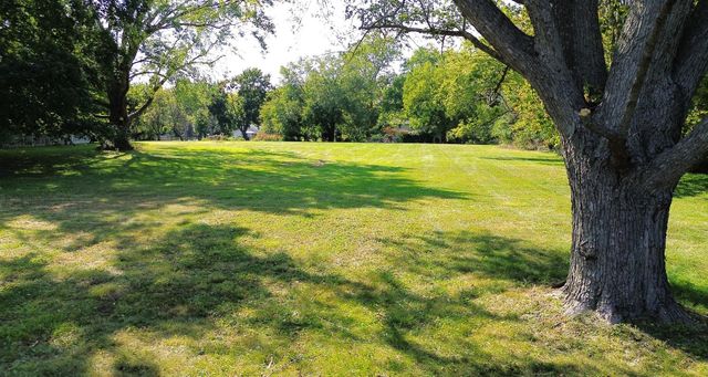 Lot 7 Hickory Nut Grove Road, Cary, IL 60013