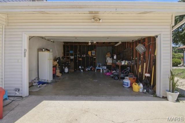 3232 Newell Drive, Granite City, IL 62040
