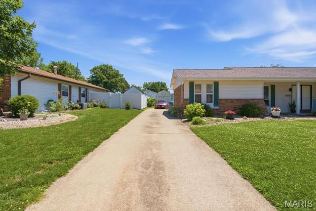 3232 Newell Drive, Granite City, IL 62040