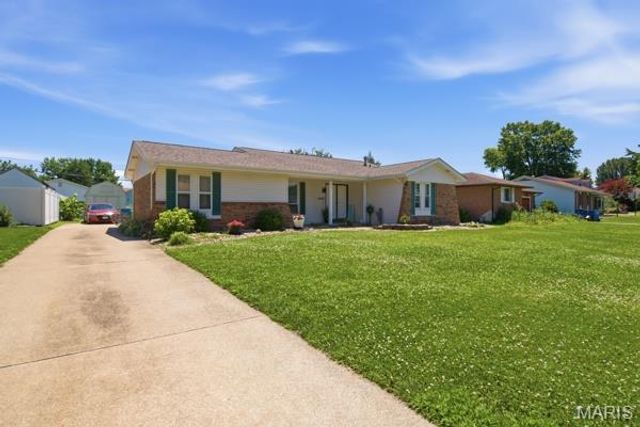 3232 Newell Drive, Granite City, IL 62040