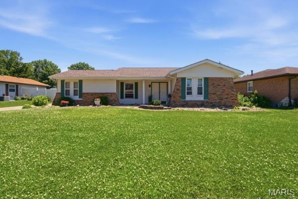 3232 Newell Drive, Granite City, IL 62040