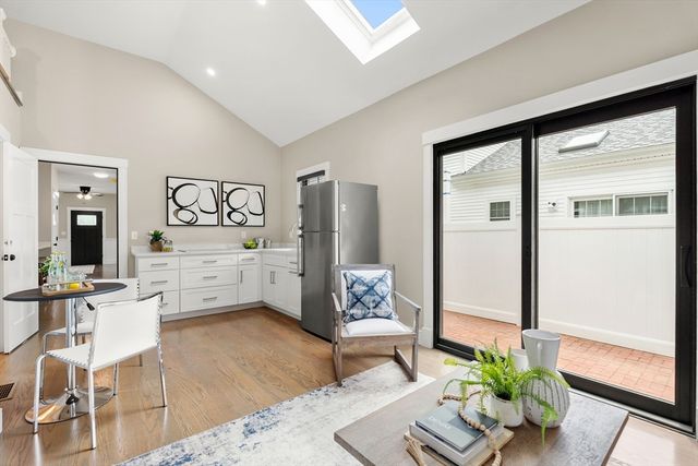 20 Plain St, Boston, MA 02122