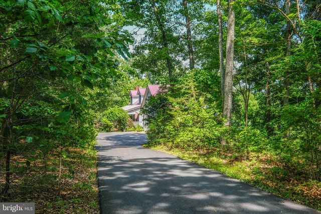 148 GREEN HILL RIDGE CT, Front Royal, VA 22630