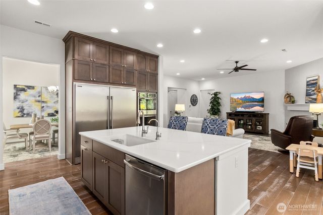 4452 Campus Drive NE, Lacey, WA 98516
