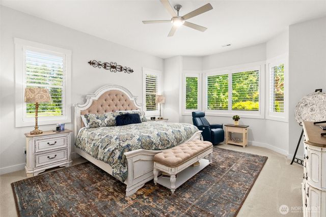 4452 Campus Drive NE, Lacey, WA 98516