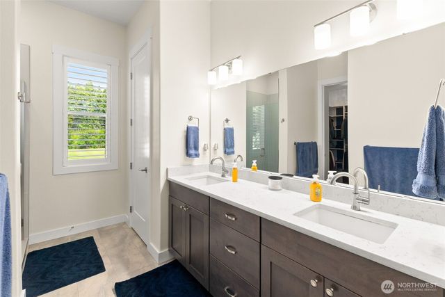 4452 Campus Drive NE, Lacey, WA 98516