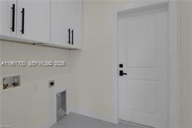 2504 62nd st W, Lehigh Acres, FL 33971