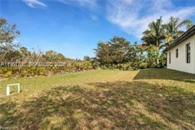 2504 62nd st W, Lehigh Acres, FL 33971