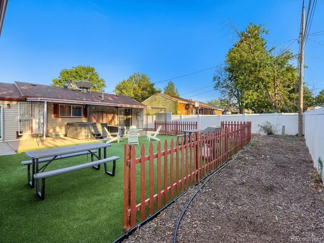 5533 Raritan Way, Denver, CO 80221