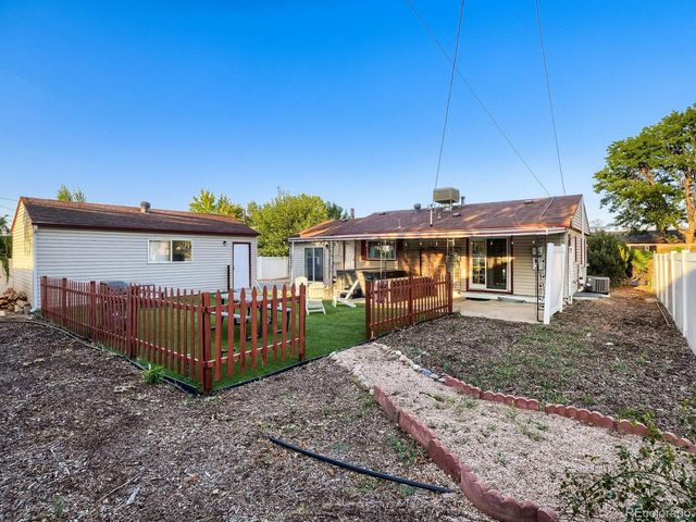 5533 Raritan Way, Denver, CO 80221