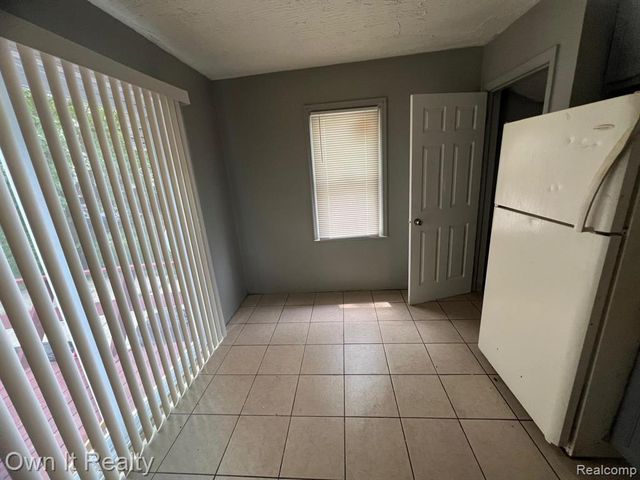 8620 Fielding Street, Detroit, MI 48228