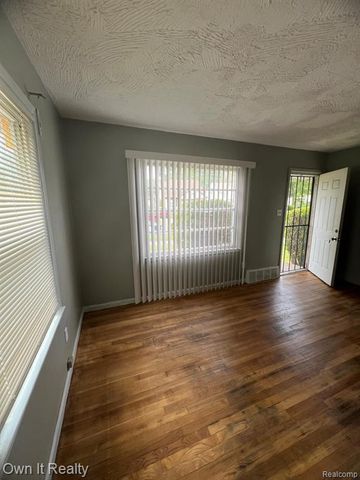 8620 Fielding Street, Detroit, MI 48228