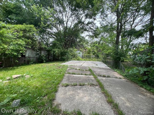 8620 Fielding Street, Detroit, MI 48228