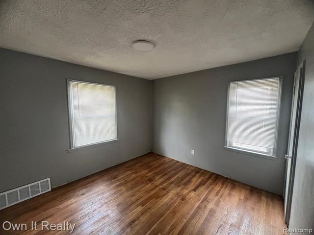 8620 Fielding Street, Detroit, MI 48228