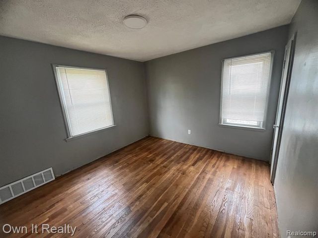 8620 Fielding Street, Detroit, MI 48228