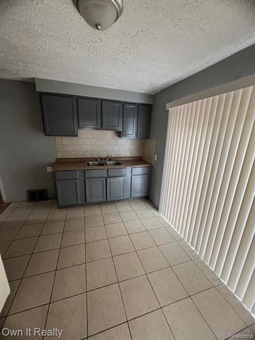 8620 Fielding Street, Detroit, MI 48228