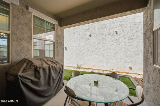 6851 E BOISE Street, Mesa, AZ 85207