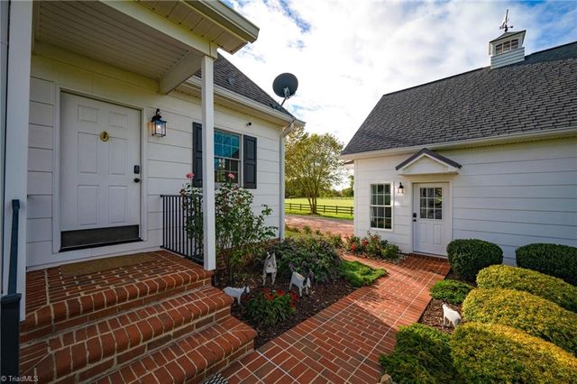 400 Ratledge Road, Mocksville, NC 27028