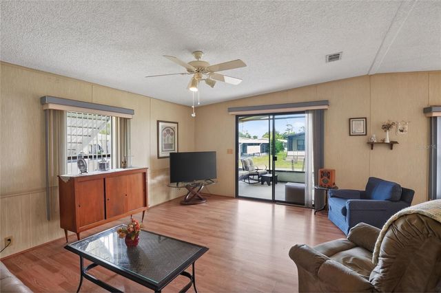 6473 PEPPERTREE PATH NE, Winter Haven, FL 33881