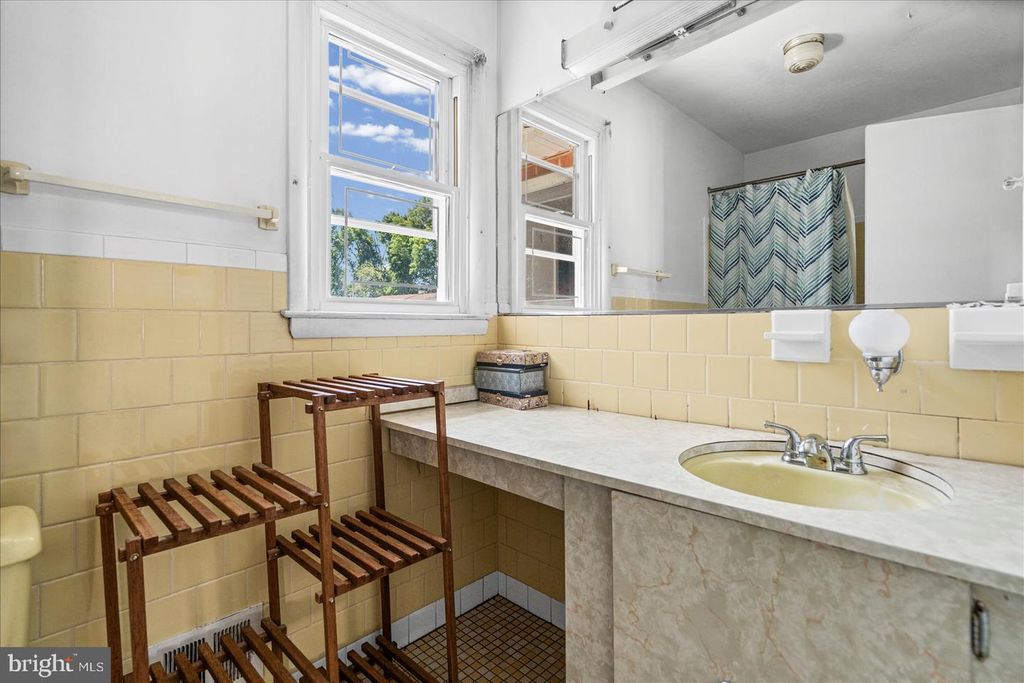Image 22 of property listing at 8407 MAYMEADOW CT, Baltimore, MD 21244