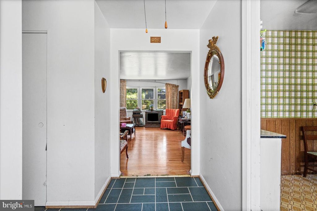 Image 24 of property listing at 8407 MAYMEADOW CT, Baltimore, MD 21244