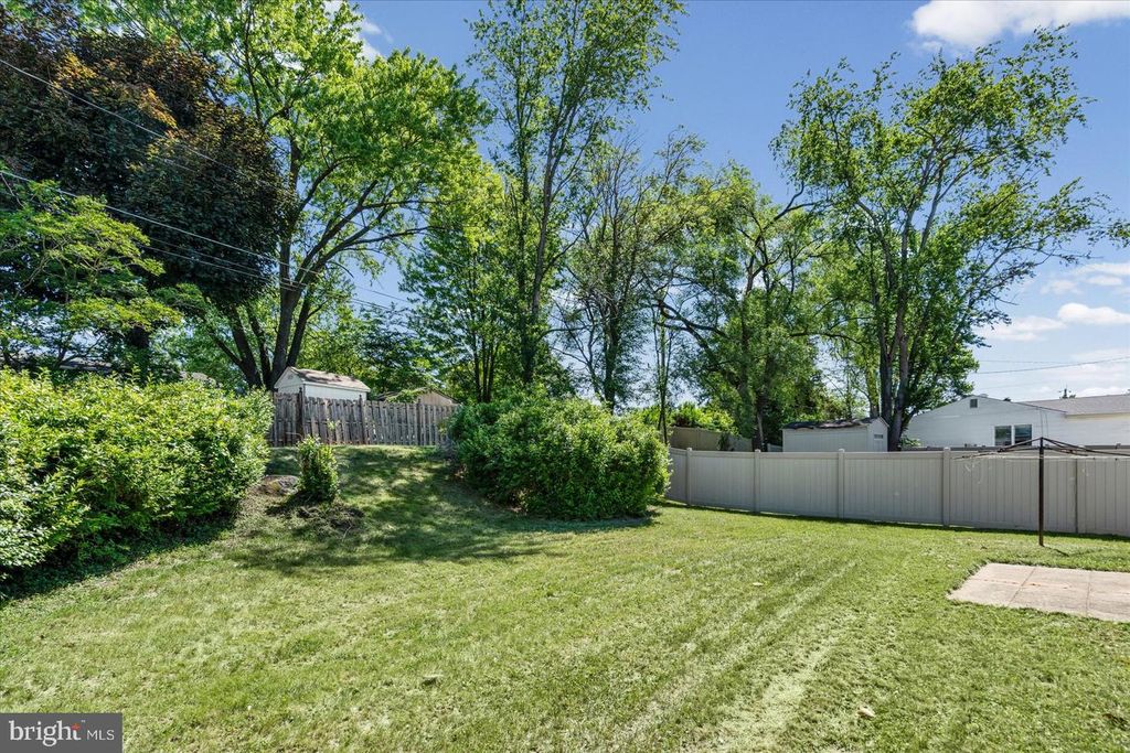 Image 26 of property listing at 8407 MAYMEADOW CT, Baltimore, MD 21244