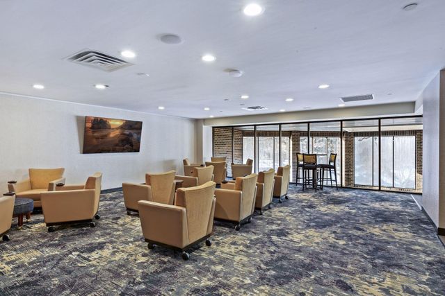 1201 Yale Place 407, Minneapolis, MN 55403