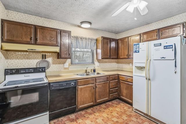 1116 Timberbank Lane, Westerville, OH 43081