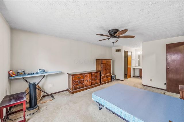 1116 Timberbank Lane, Westerville, OH 43081