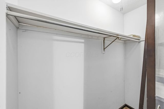 1116 Timberbank Lane, Westerville, OH 43081