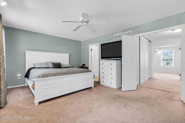 55 Oak Lane, Eatontown, NJ 07724